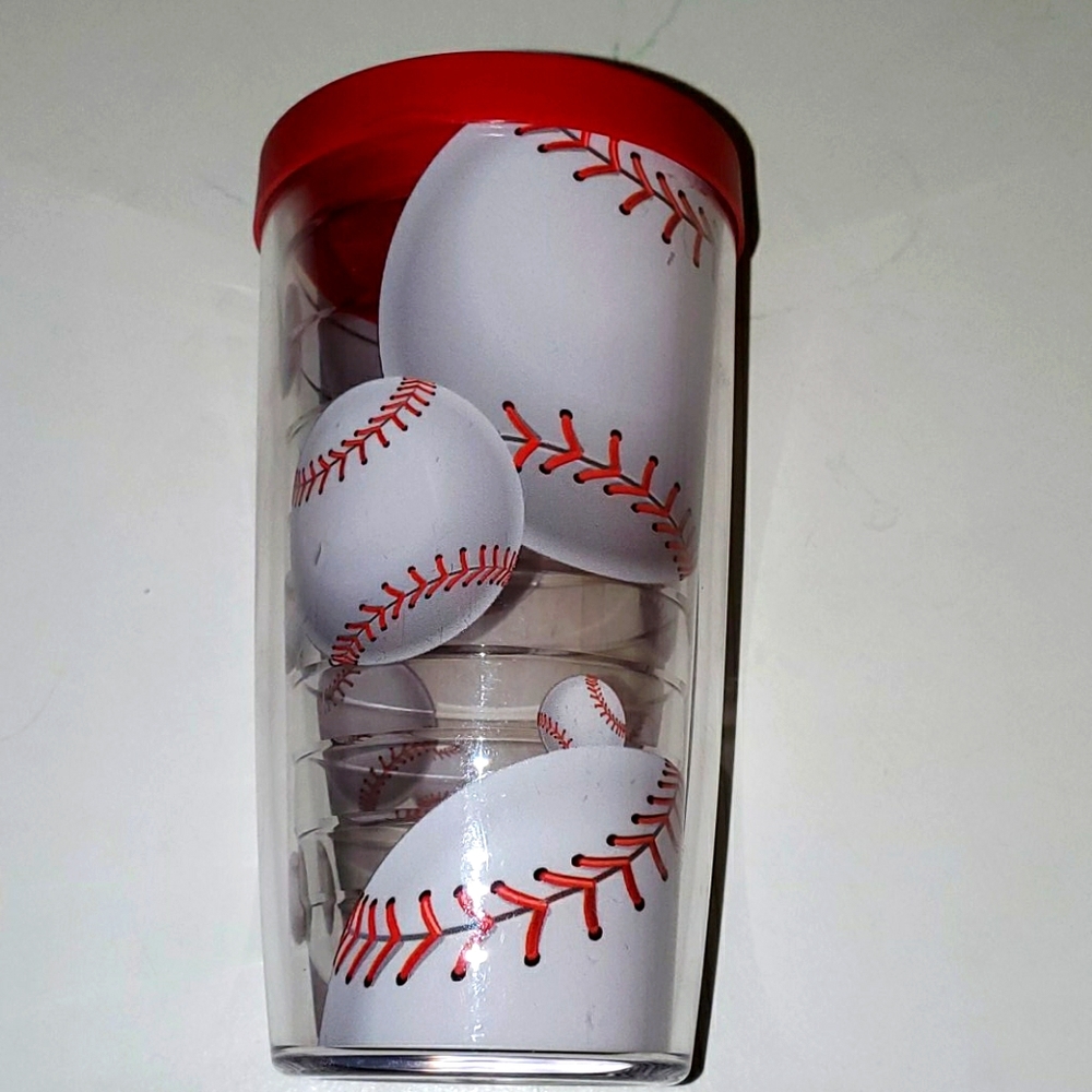 Tervis tumbler small Red and white ⚾️ baseball design